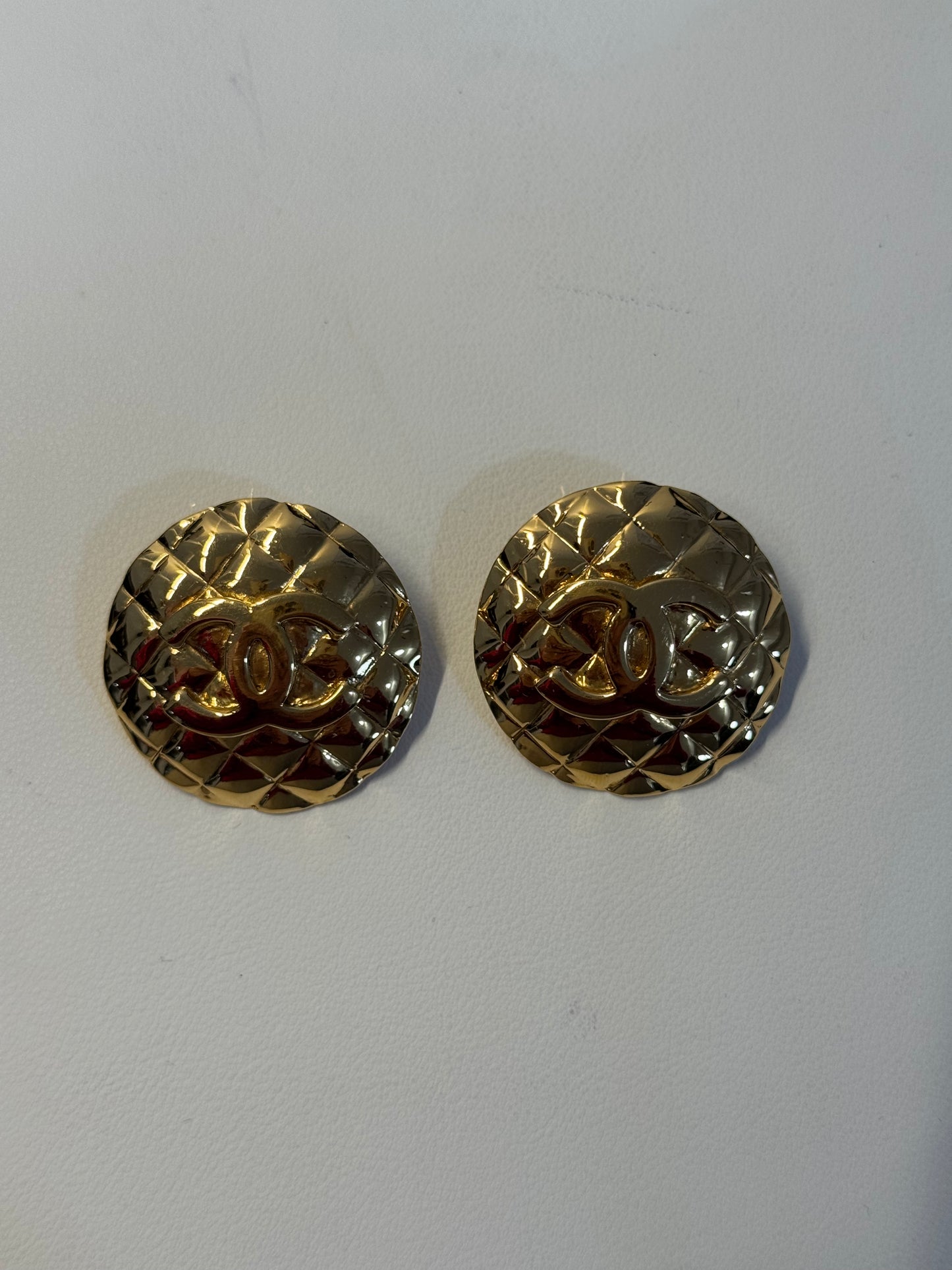 Chanel earring