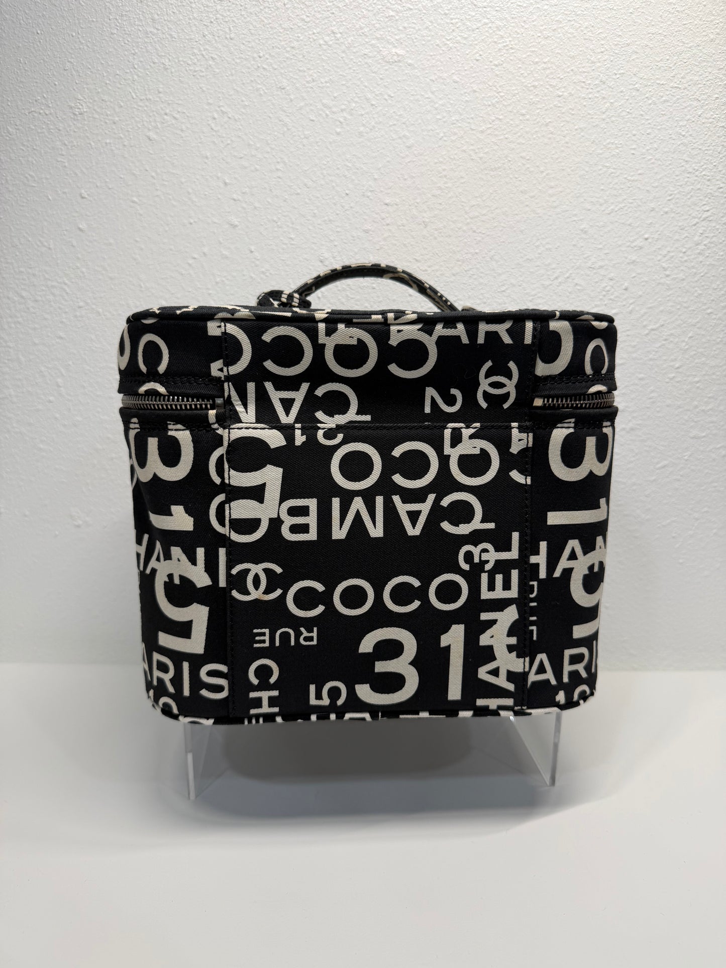 Chanel “by the sea” vanity case