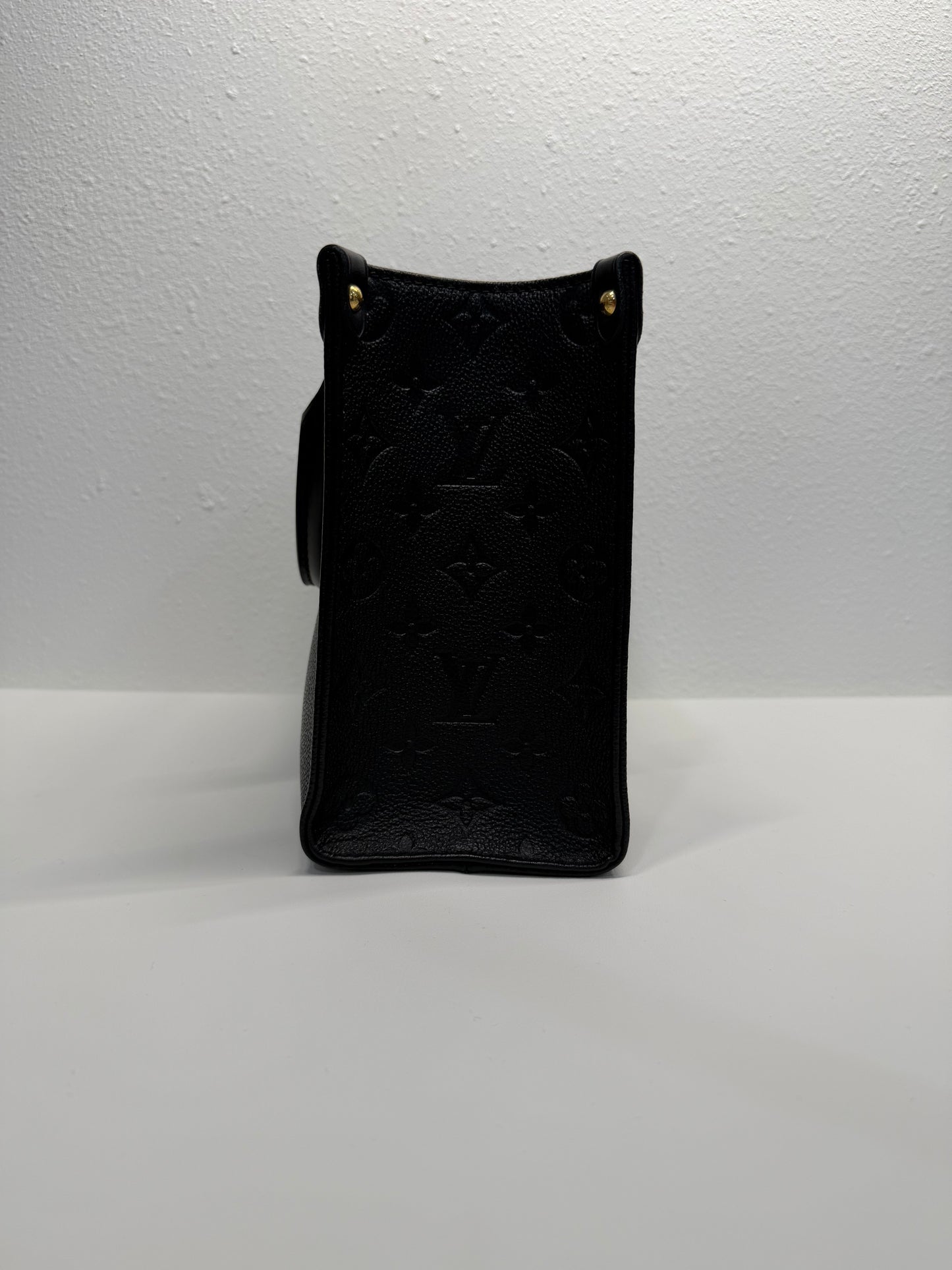 Louis Vuitton on the go pm