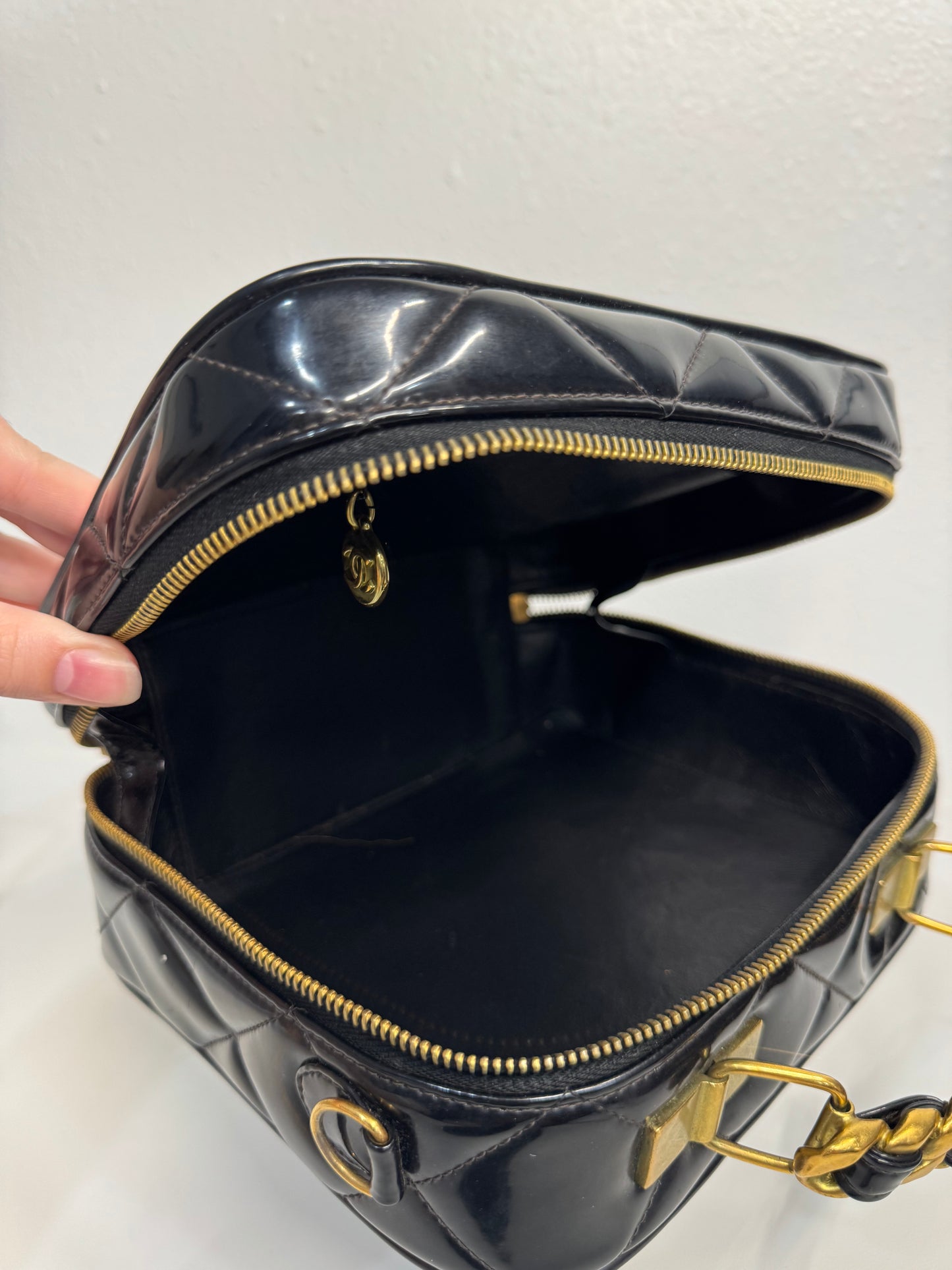 Vintage chanel patent leather vanity
