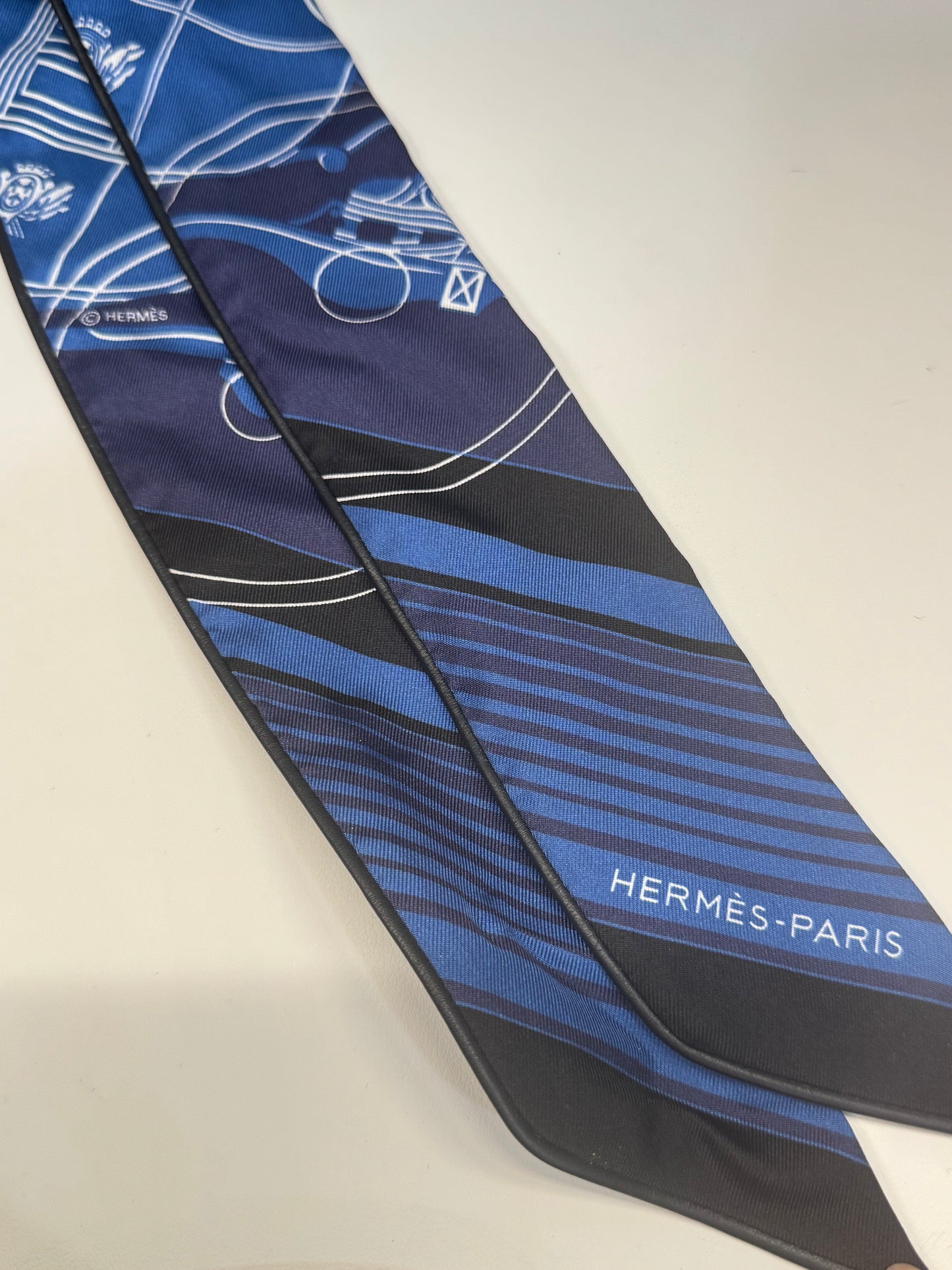 Hermes twilly