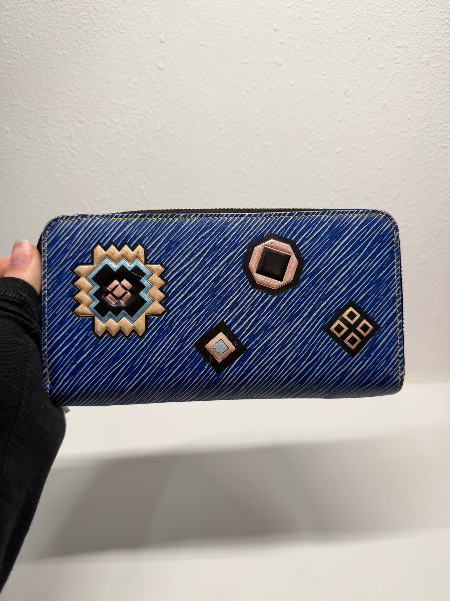 Louis Vuitton azteque wallet