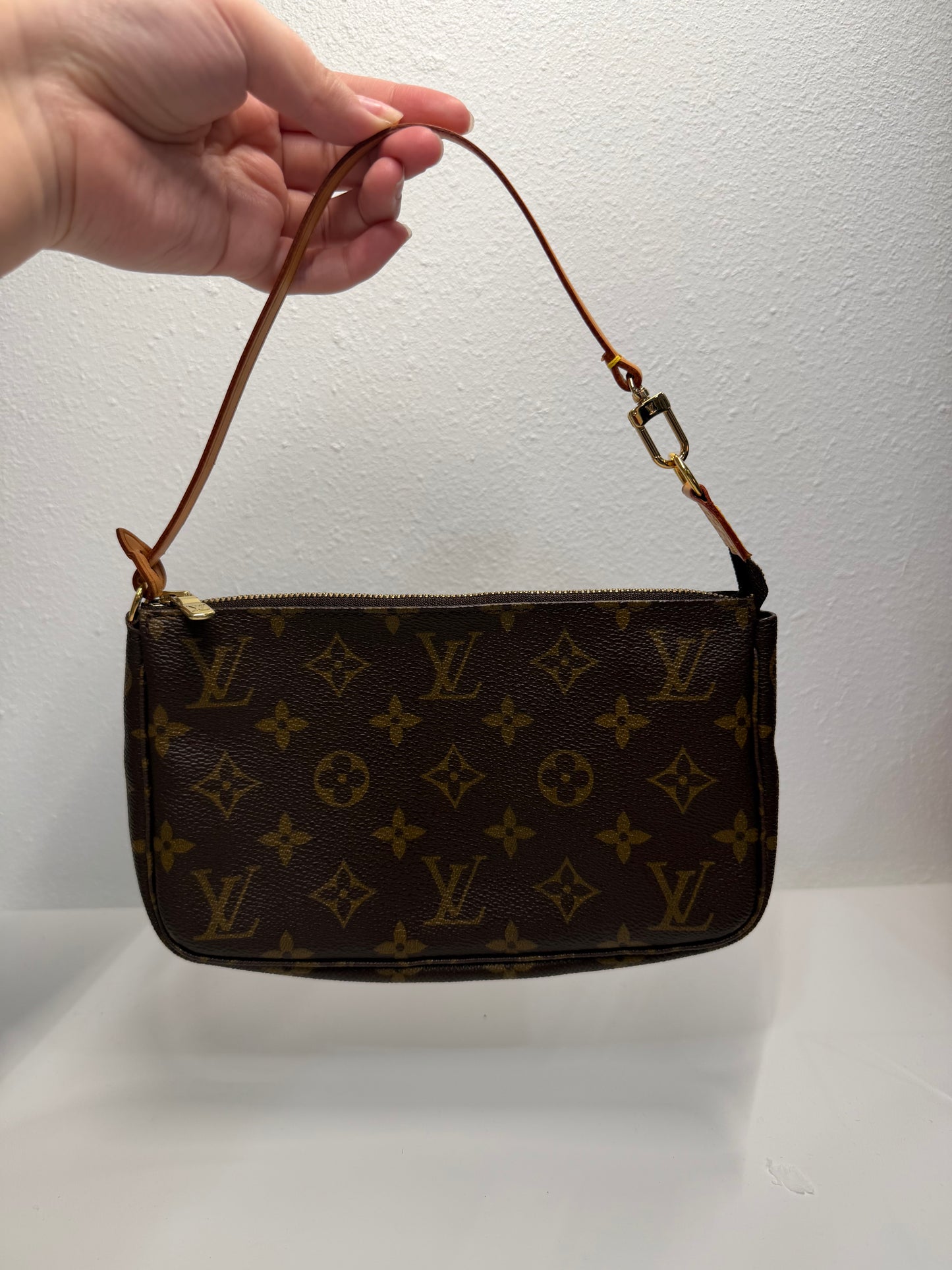 Louis Vuitton pochette