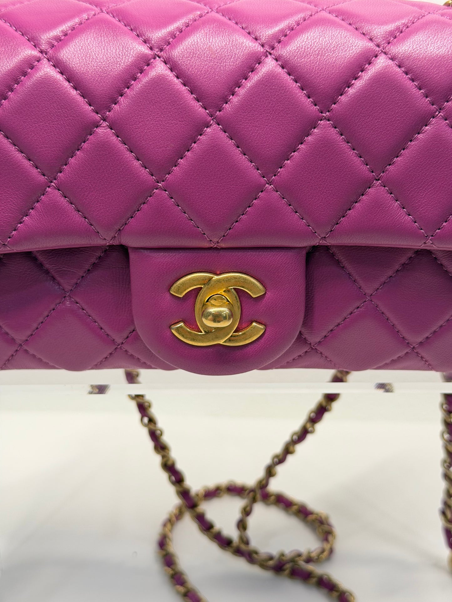 Chanel pearl crush