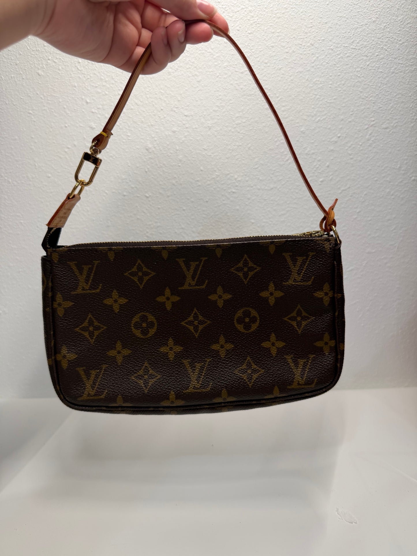 Louis Vuitton pochette