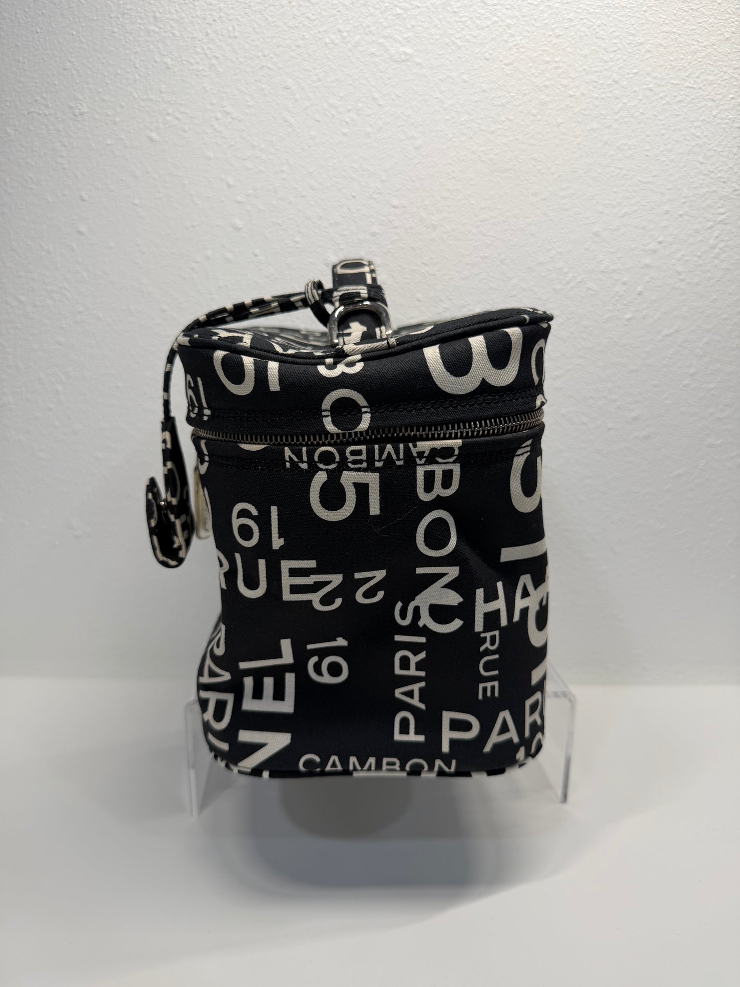 Chanel “by the sea” vanity case
