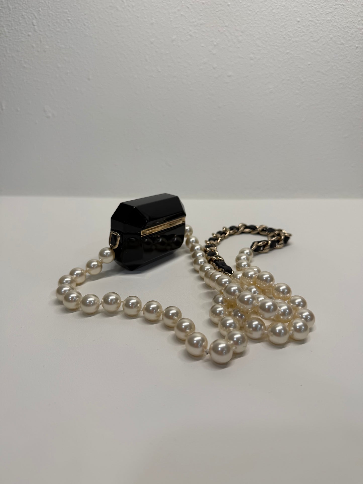 Chanel airpod case