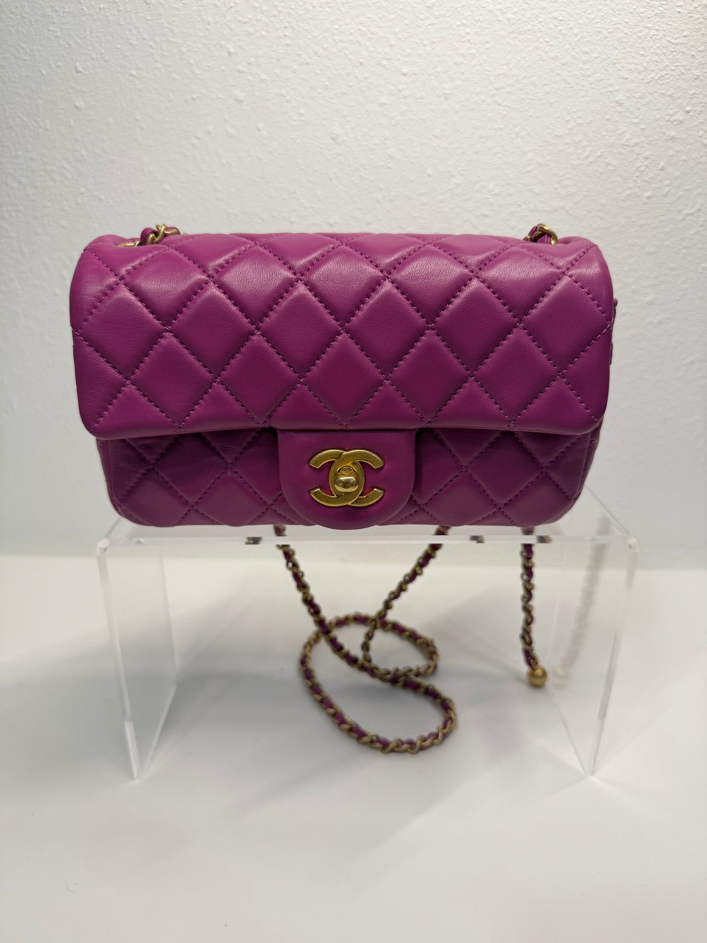 Chanel pearl crush