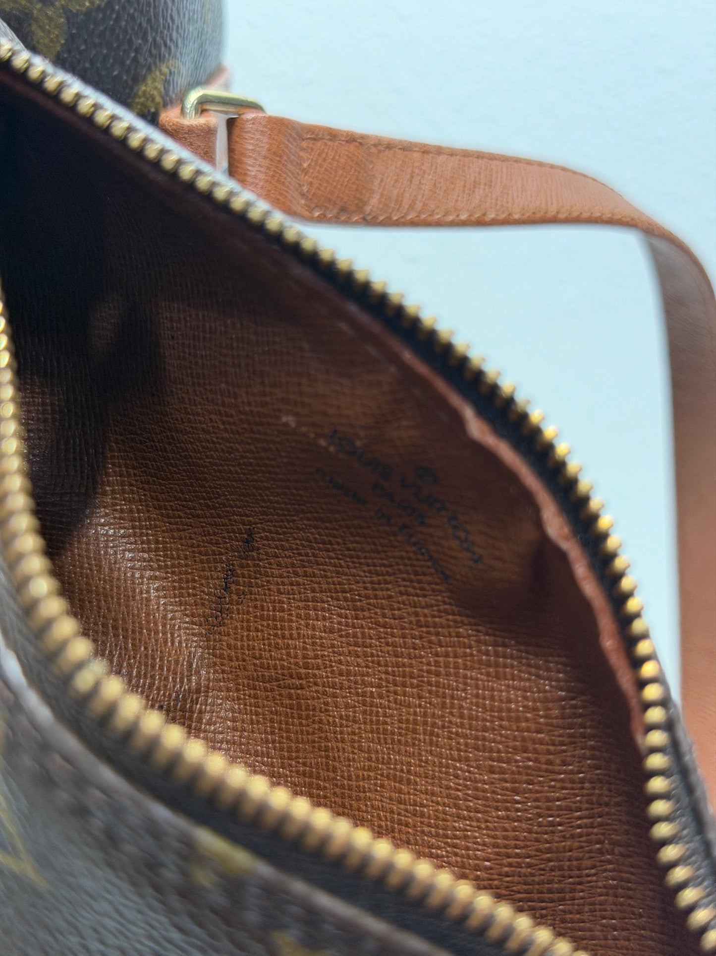 Louis Vuitton papillon with baby