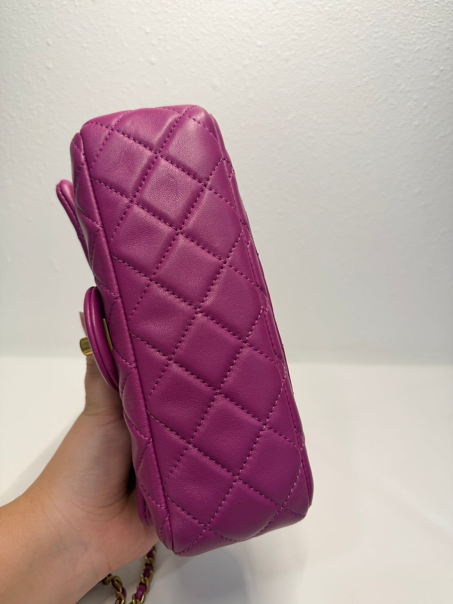 Chanel pearl crush