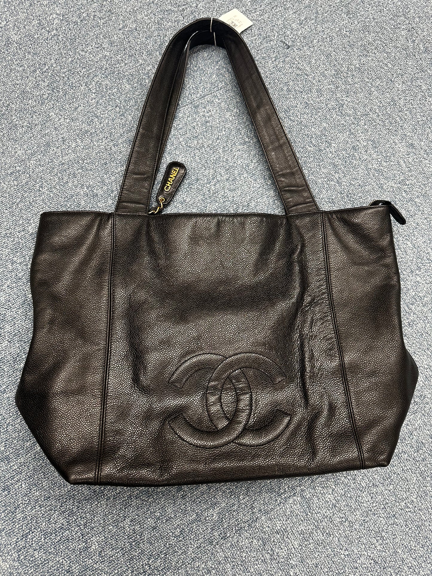 Chanel caviar tote bag