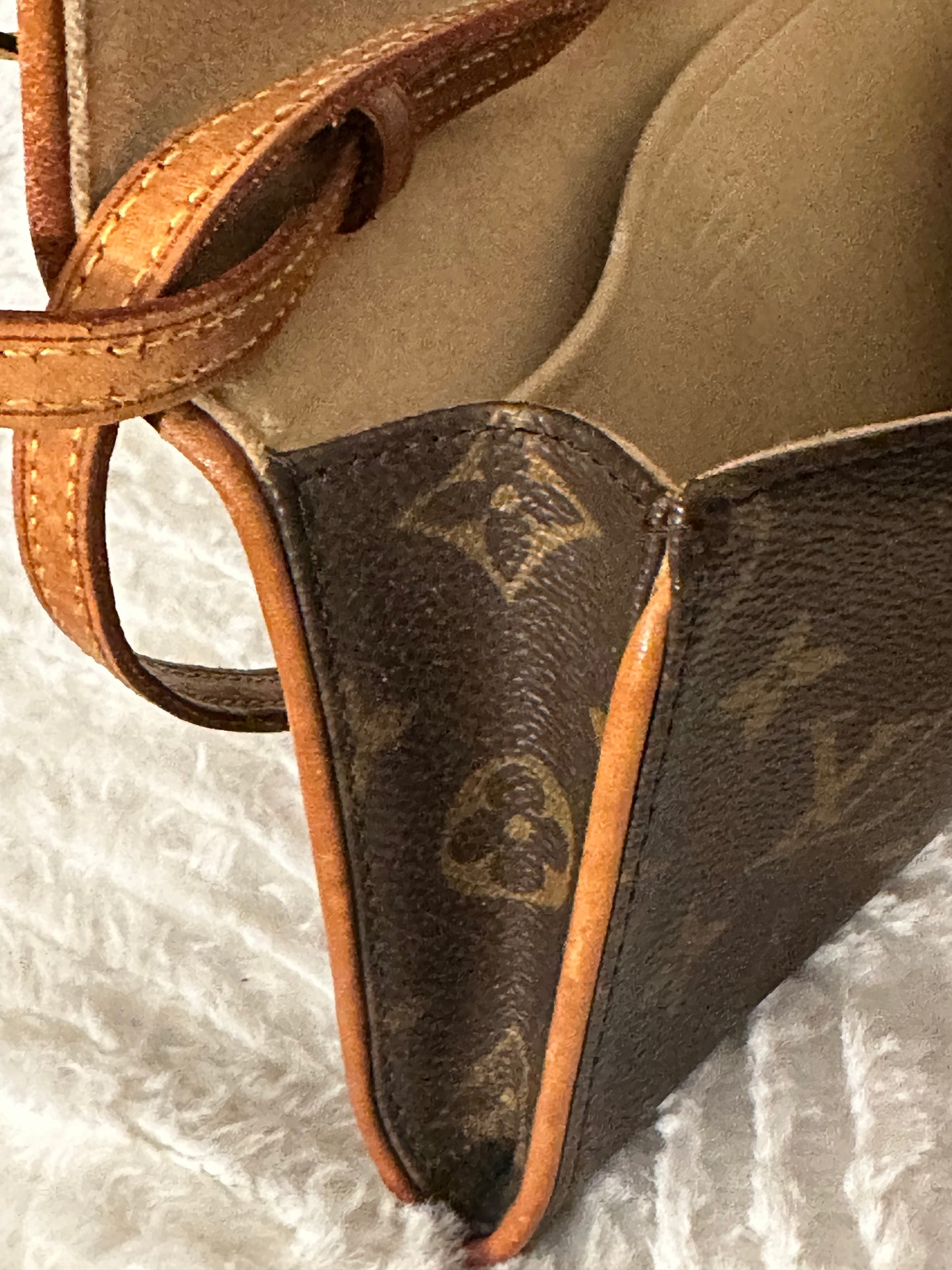 Preloved Louis Vuitton Twin Pochette Monogram