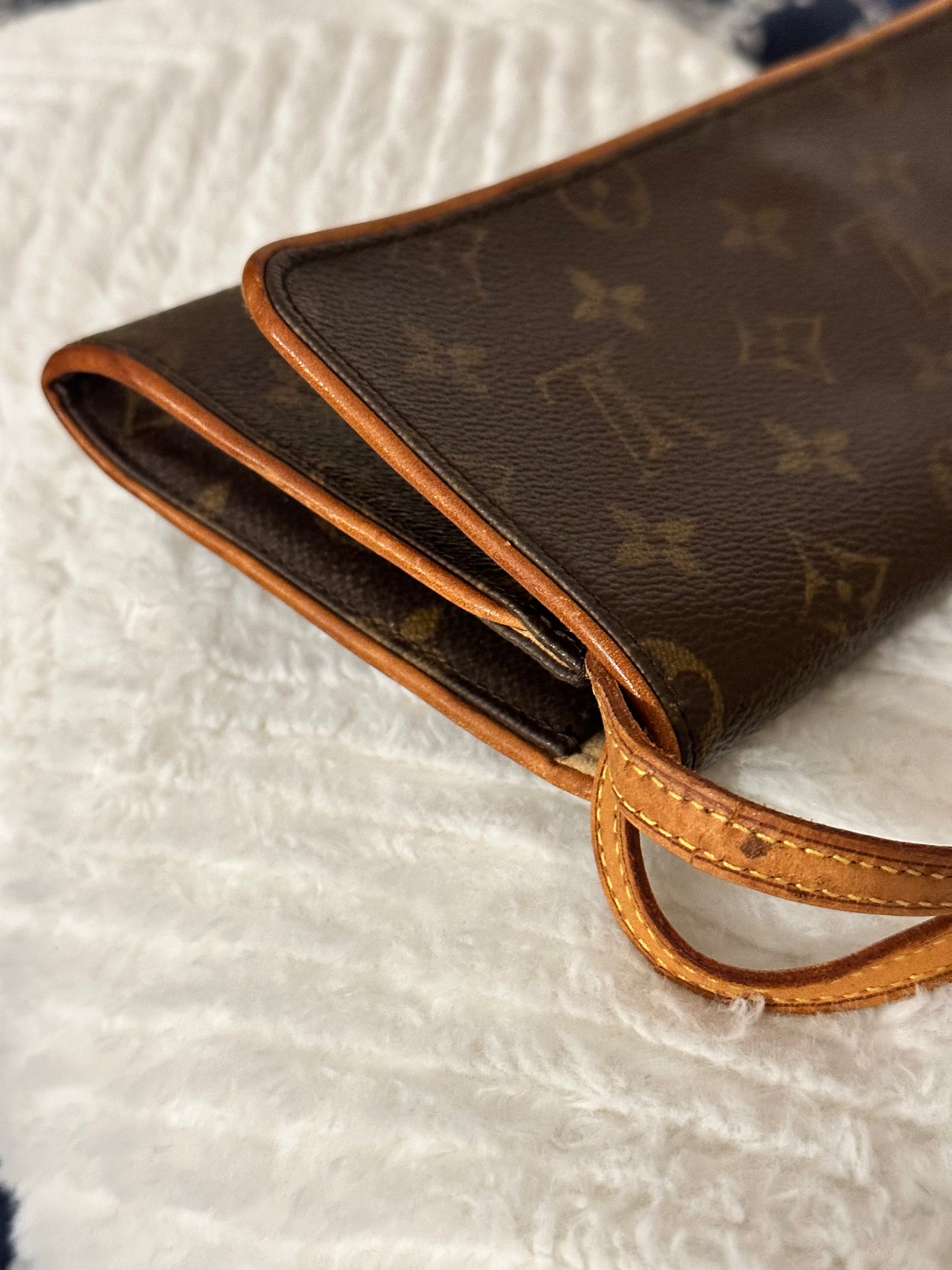 Preloved Louis Vuitton Twin Pochette Monogram