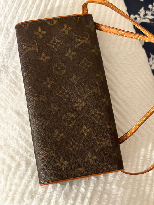 Preloved Louis Vuitton Twin Pochette Monogram