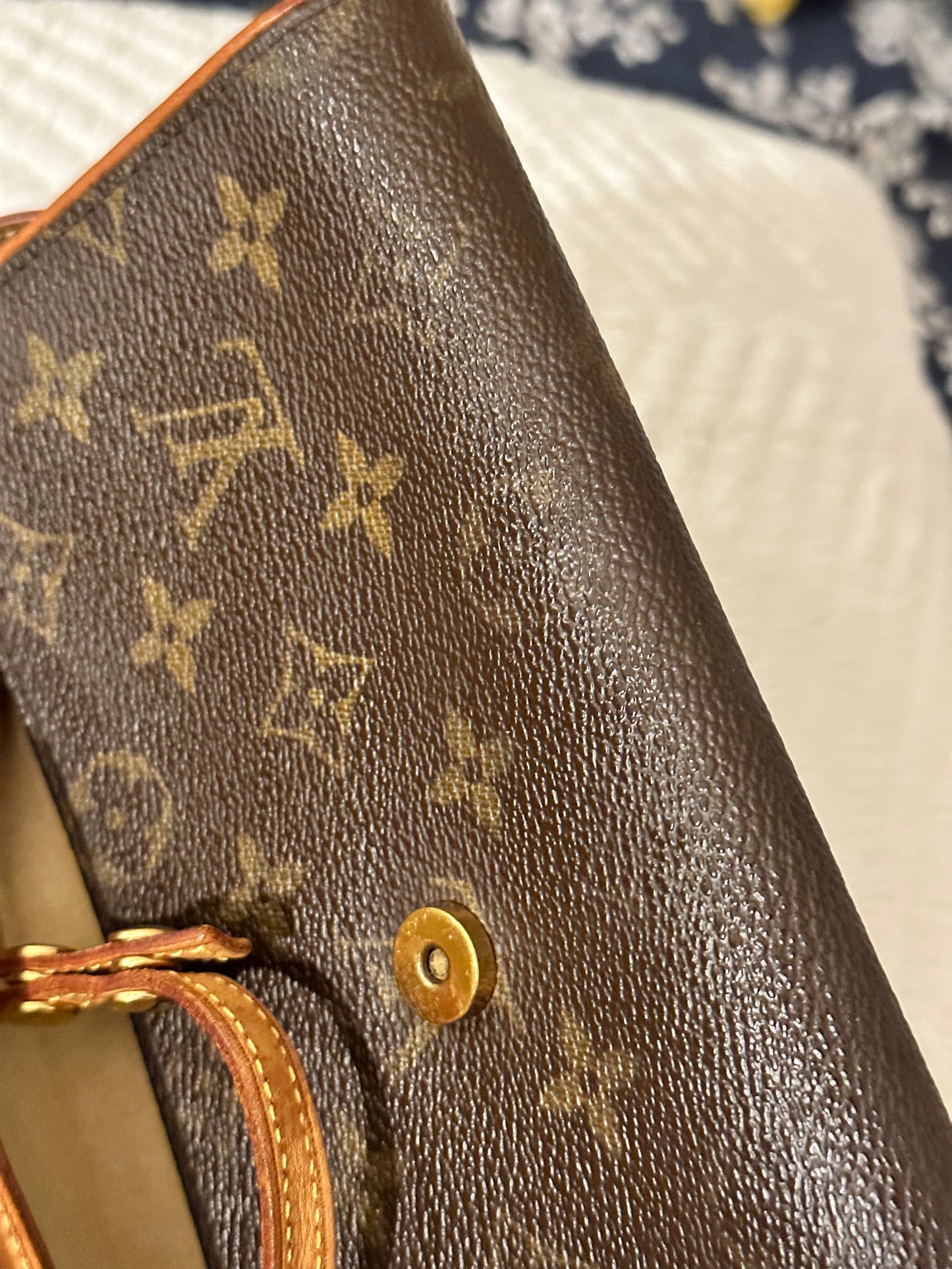 Preloved Louis Vuitton Twin Pochette Monogram
