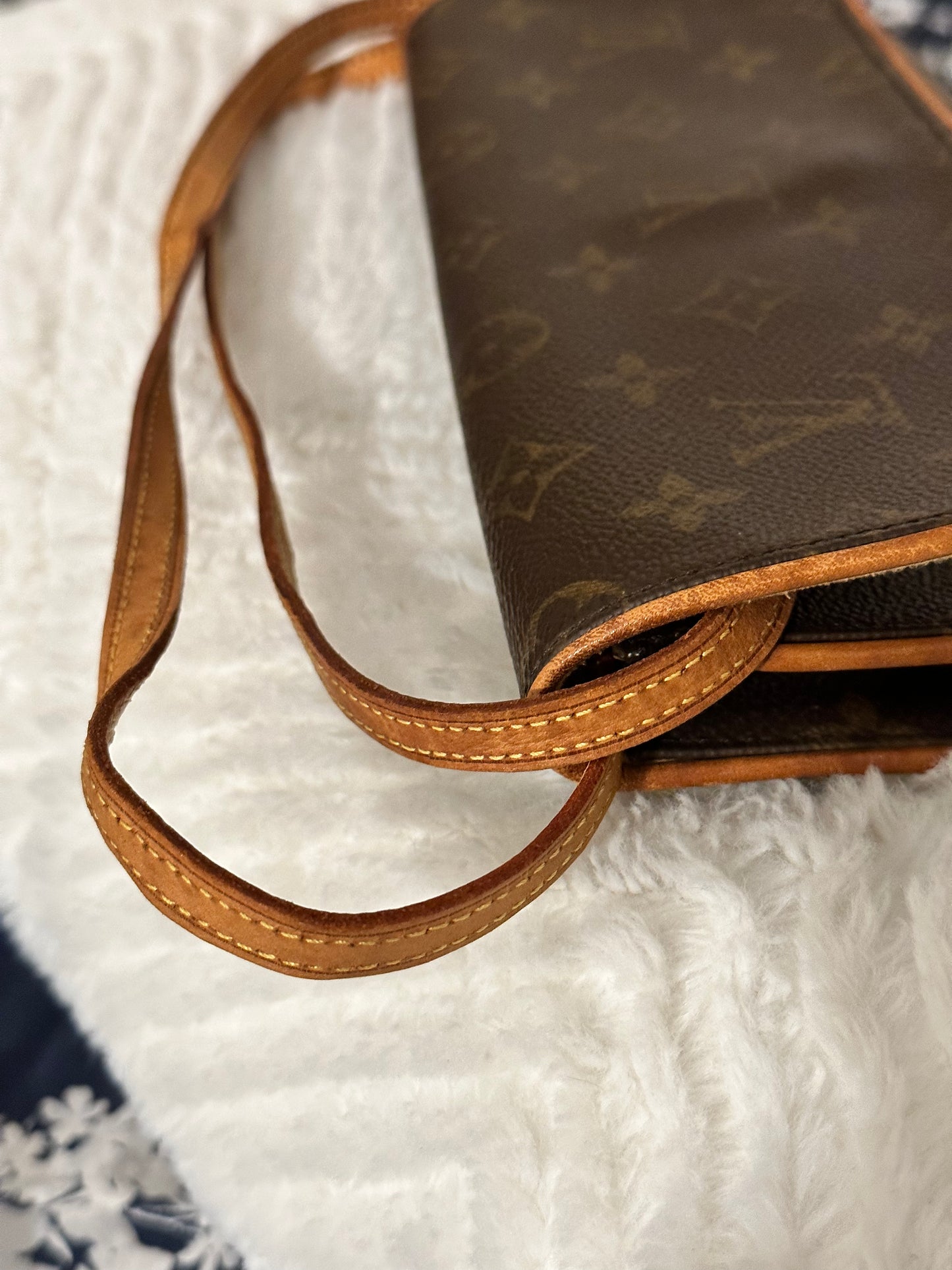 Preloved Louis Vuitton Twin Pochette Monogram