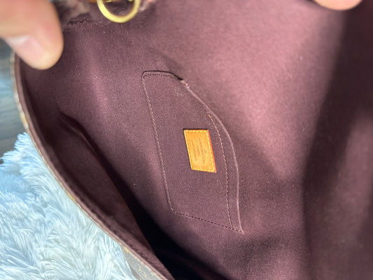 Louis Vuitton Favorite